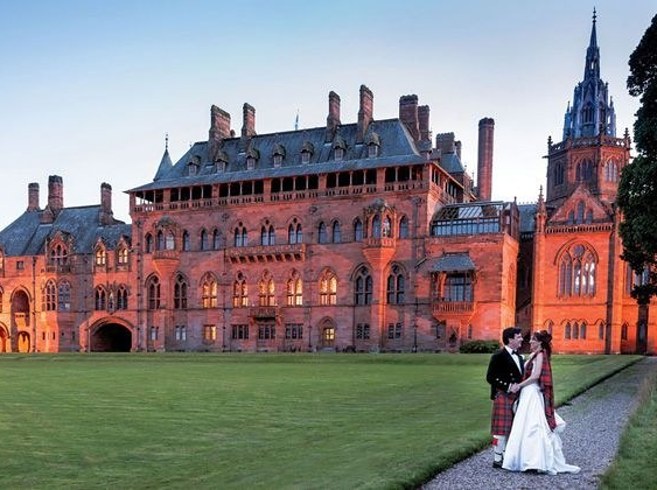 10 lélegzetelállító brit esküvői helyszín