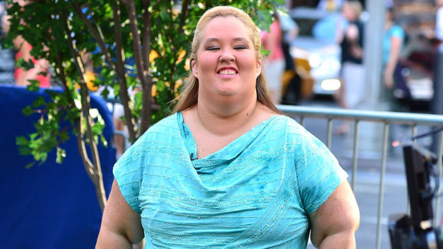 Gyermeke molesztálójával randizik az anya