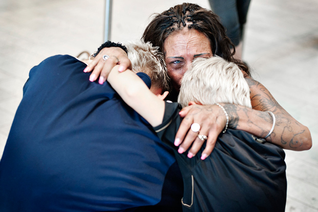 Így neveli gyermekeit a prostituált édesanya