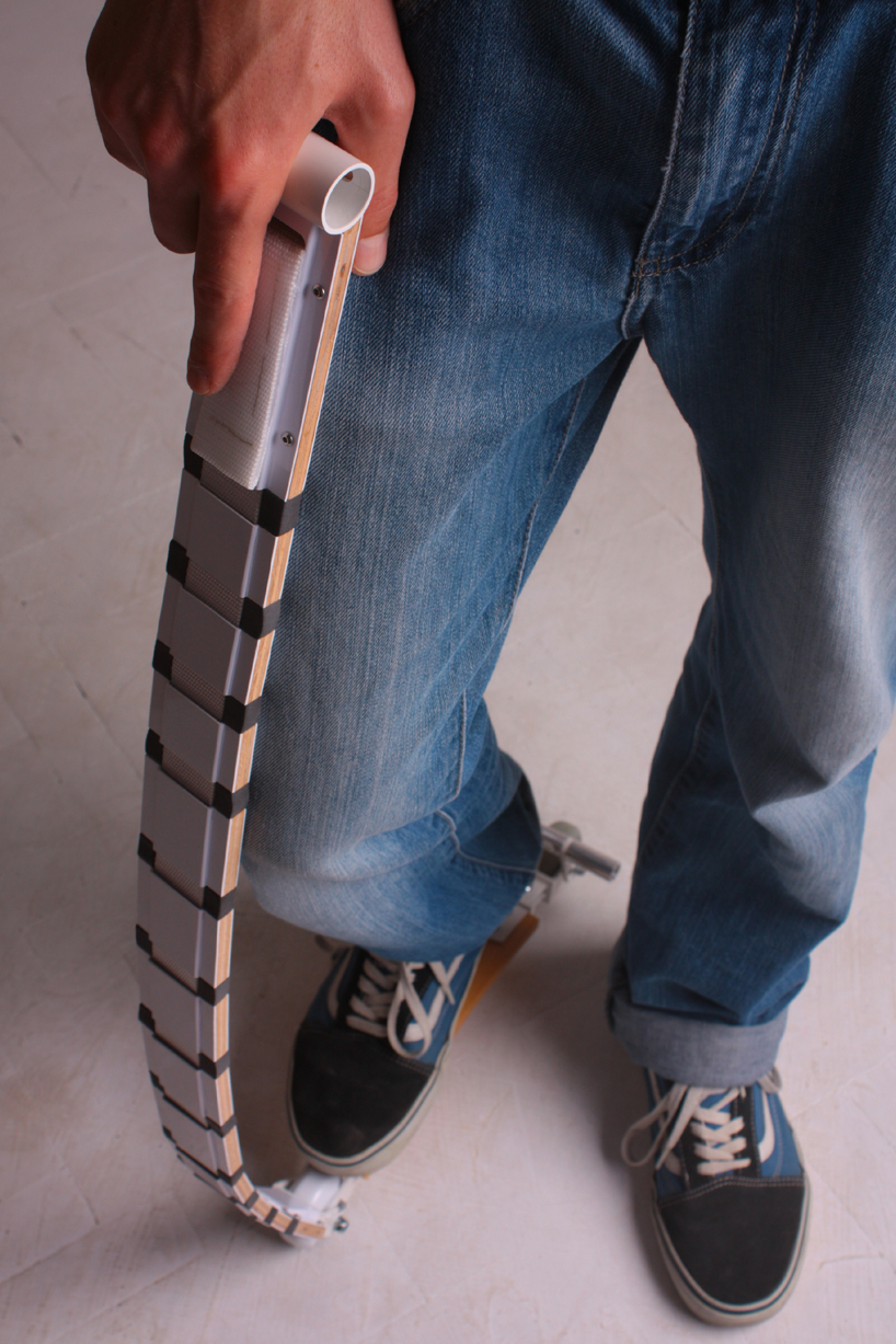 Itt a következő magyar újítás, az övvé alakítható roller