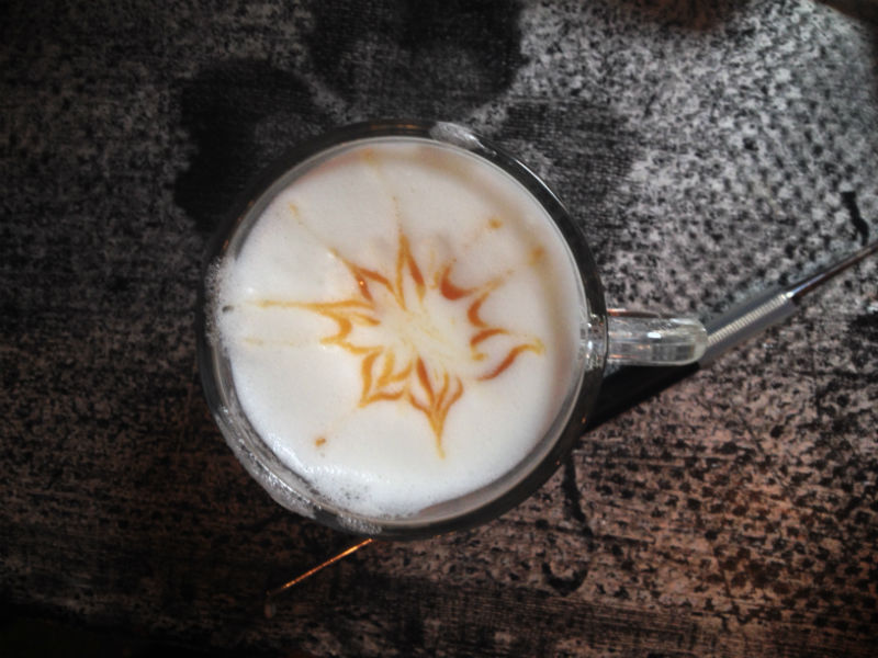 Hogyan lesz a tejhabból integető kismacska? Hogyan lesz a tejhabból integető kismacska?