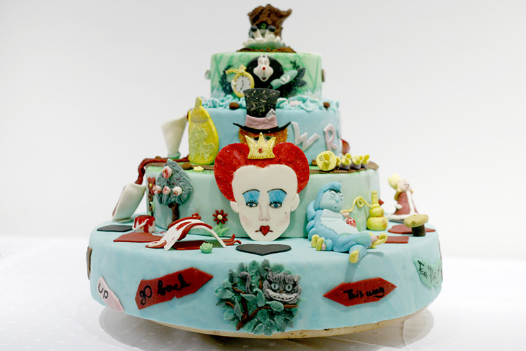 Az első magyar tortafesztivál képekben: egy érdi háziasszony lenyomta a profikat