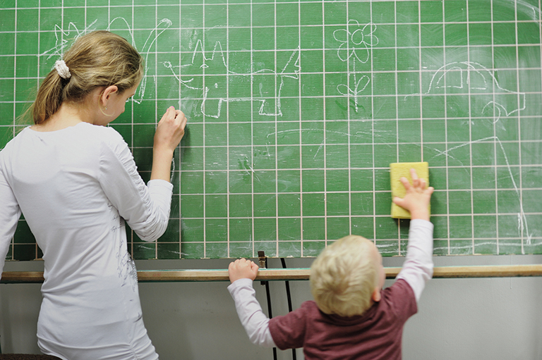 Ha generációk összeérnek – Laura és féltestvére, Adrián