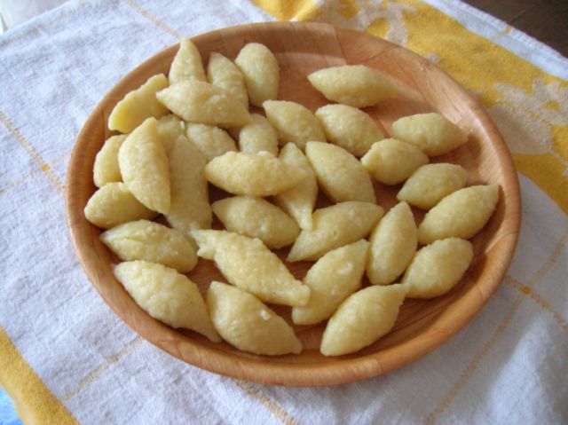 Mit főzzek ma vacsira? Almás nudlit