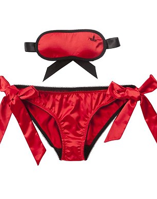 Itt a Szürke ötven árnyalata fehérnemű