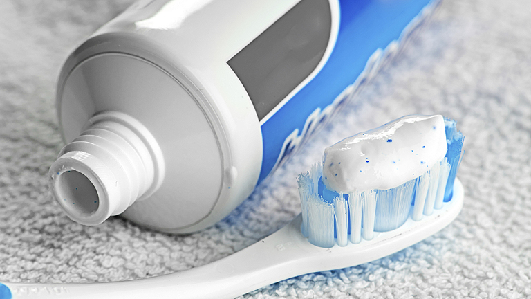 Hihetetlen, de igaz: nem mosnak fogat!