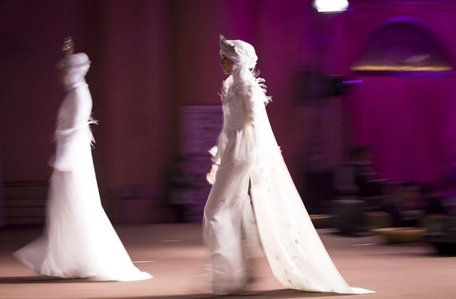 Ráktúlélőkből lettek modellek