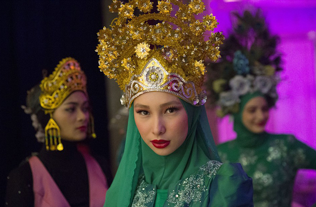 Ráktúlélőkből lettek modellek