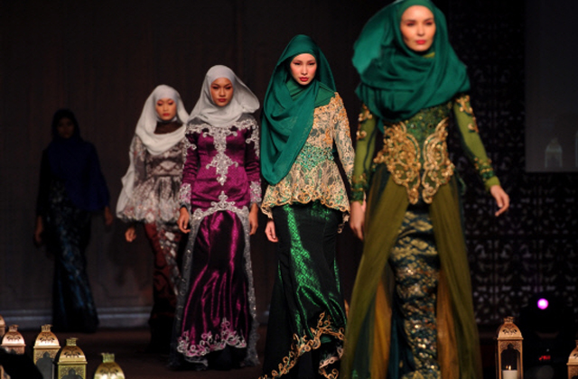 Ráktúlélőkből lettek modellek