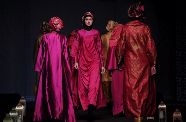 Ráktúlélőkből lettek modellek