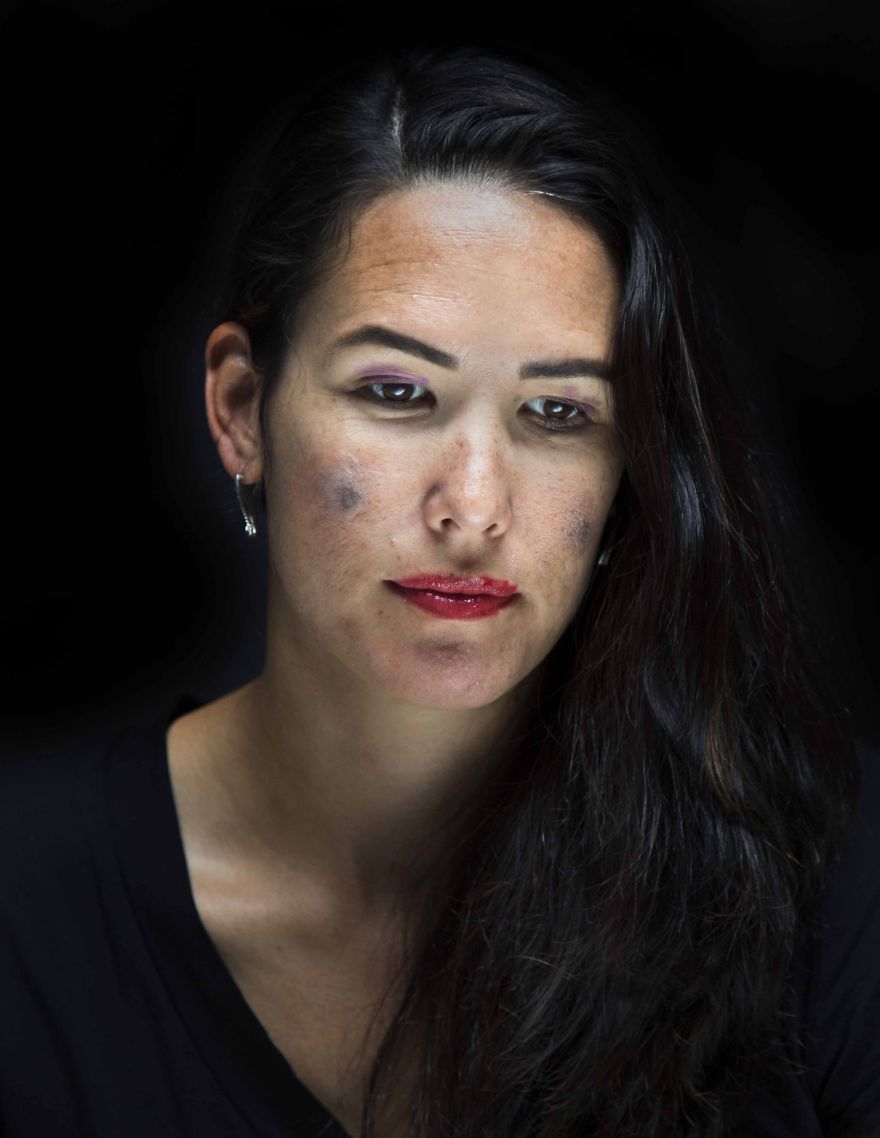 Így mutatnak az anyukák, ha a kislányaik sminkelik ki őket