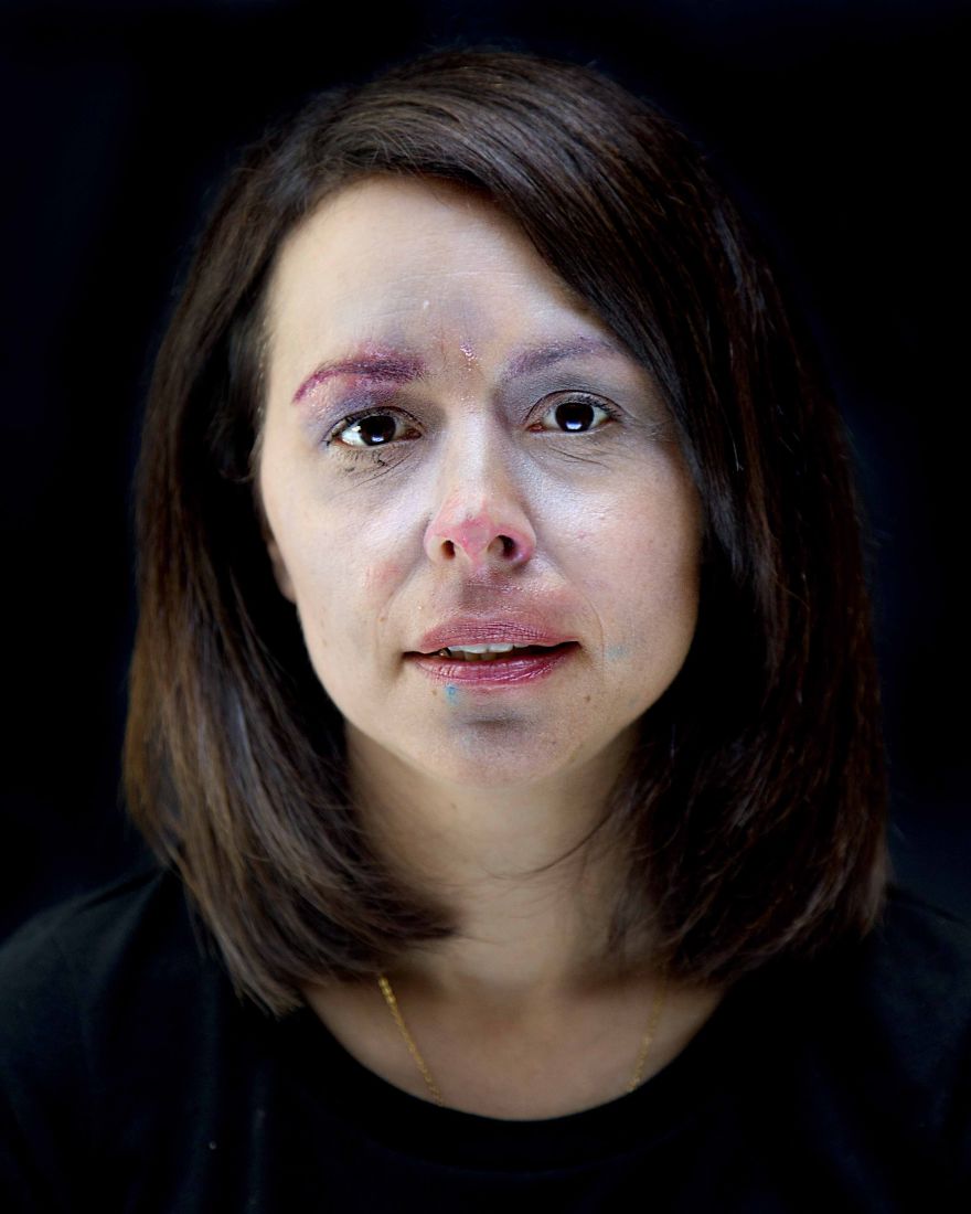 Így mutatnak az anyukák, ha a kislányaik sminkelik ki őket