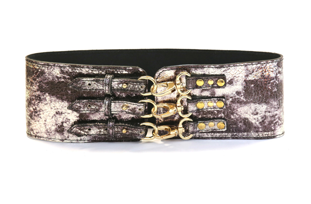 Magyar divattervező készített kollekciót a világhírű autómárkának Magyar divattervező készített kollekciót a világhírű autómárkának