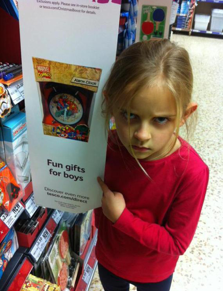 Még hogy a szuperhősös játékok csak fiúknak valók?!