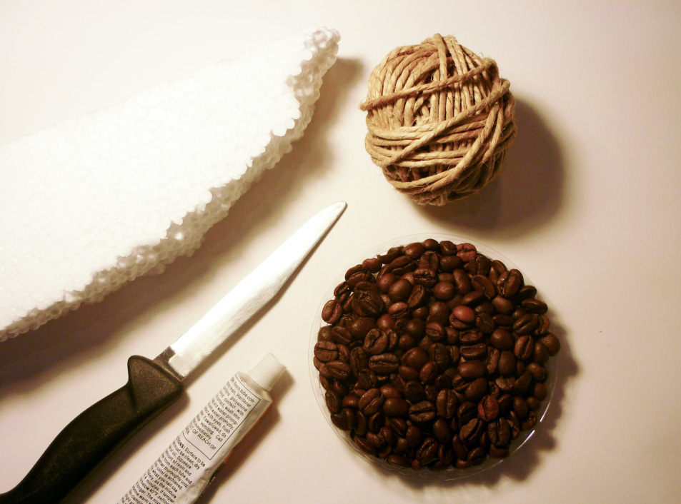 Csináld magad: cuki süni kávészemekből