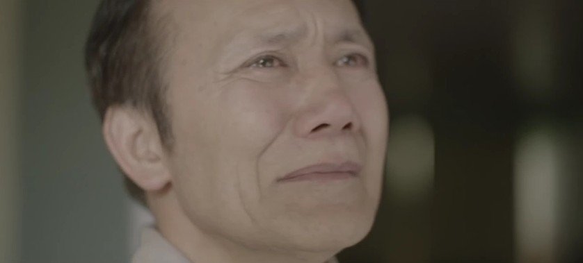 Megható videó egy súlyosan beteg kislányról és angyaláról