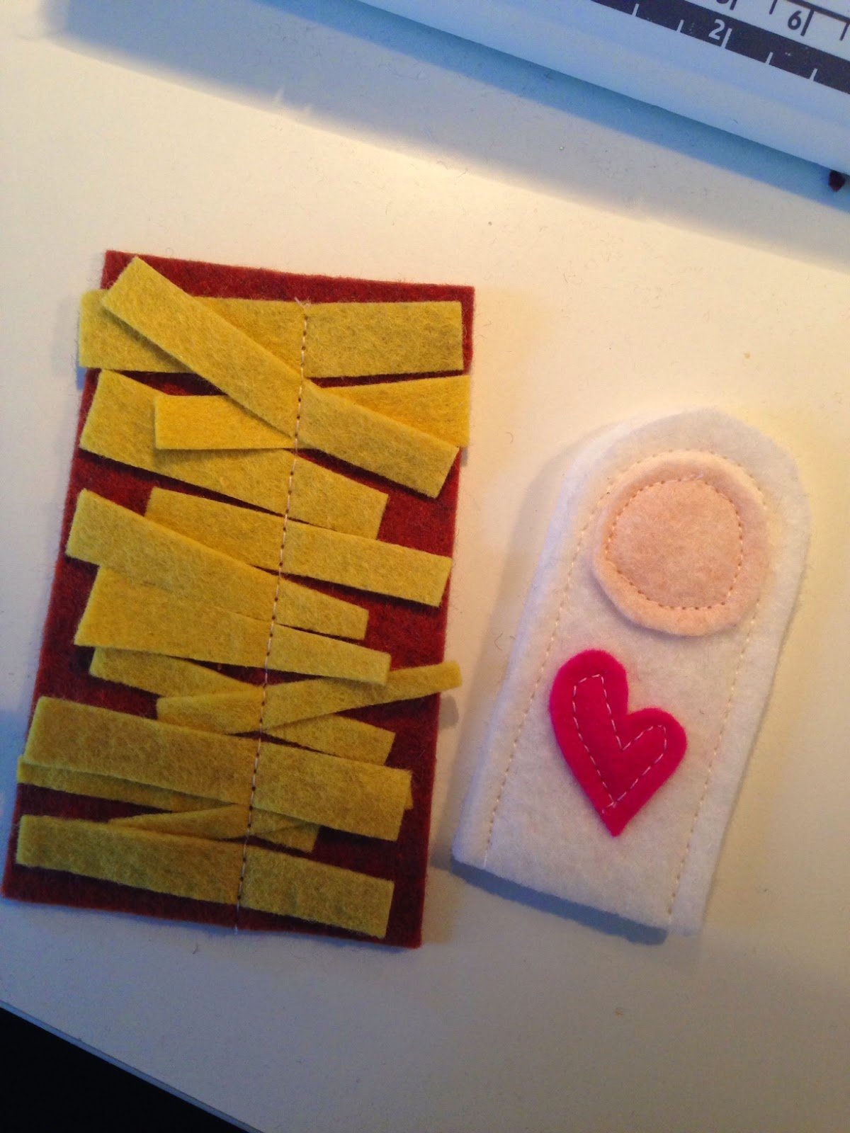 DIY karácsonyi ujjbáb 20 perc alatt