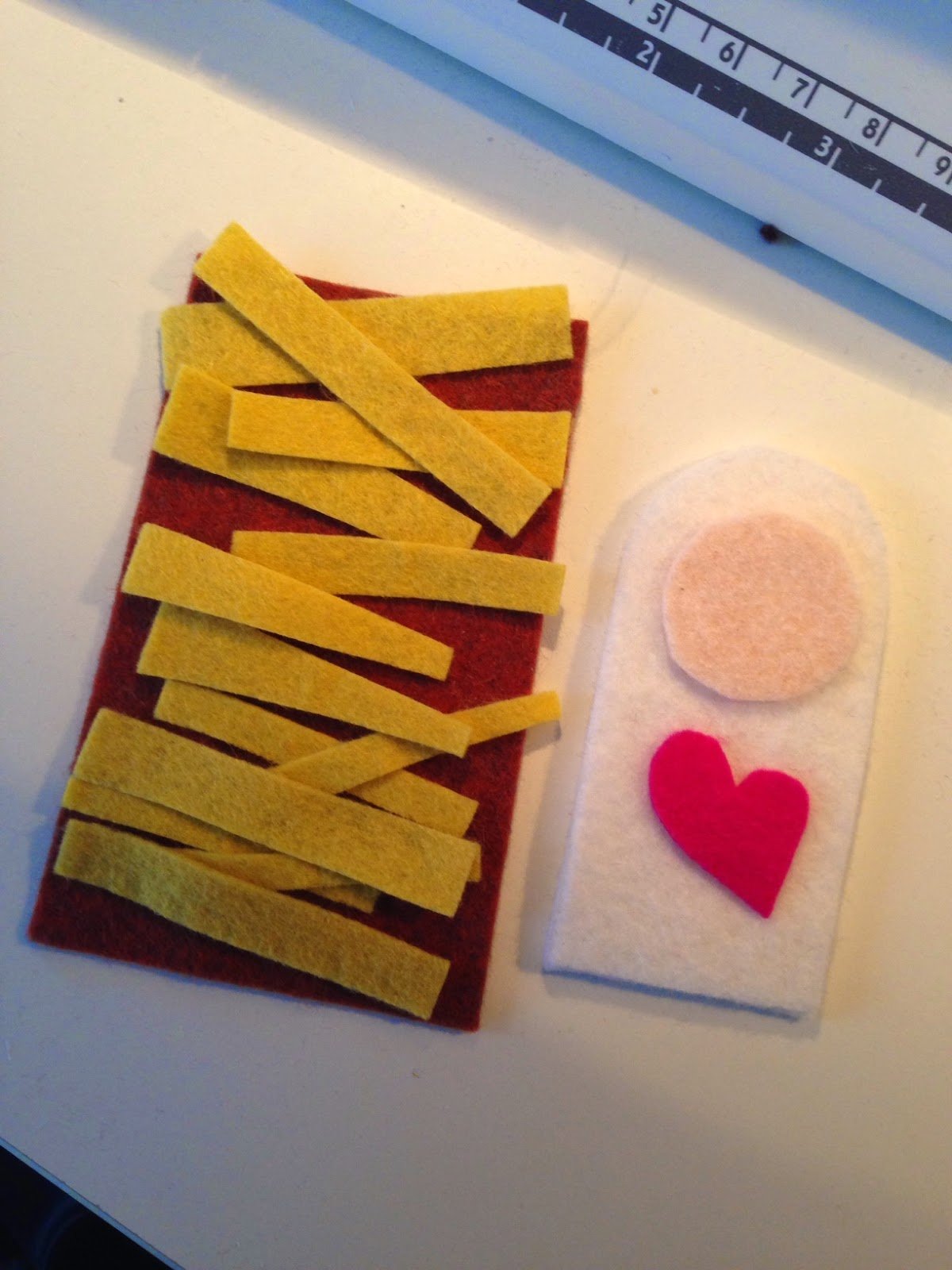 DIY karácsonyi ujjbáb 20 perc alatt