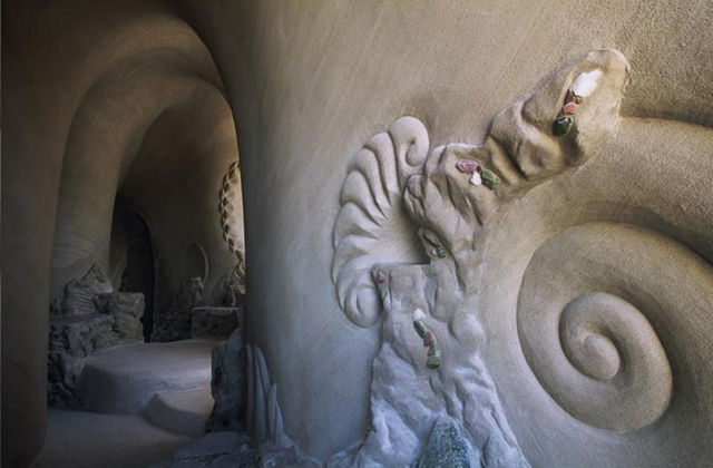 10 évet áldozott arra, hogy kifaragjon egy barlangot - képek