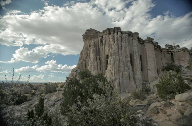 10 évet áldozott arra, hogy kifaragjon egy barlangot - képek