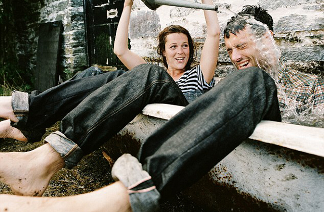 Vennél 77 000 forintért olyan farmert, amit fél évig valaki már hordott?  