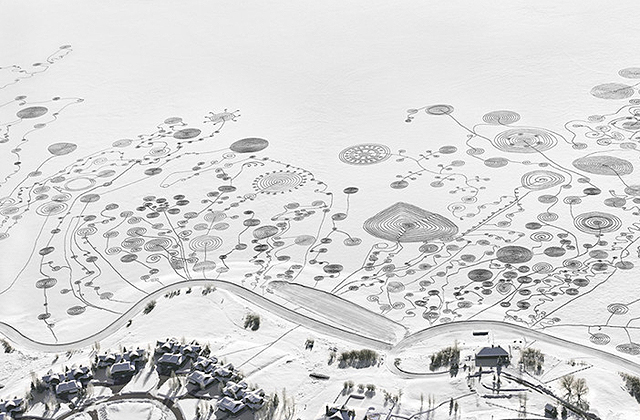 Műalkotást gyalogoltak a hóba - fotók Műalkotást gyalogoltak a hóba - fotók