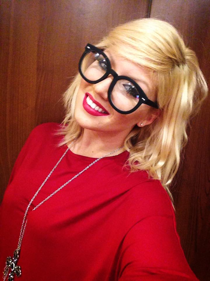 Szavazz! Tatár Csilla vagy Dukai Regina szexisebb szemüvegben?