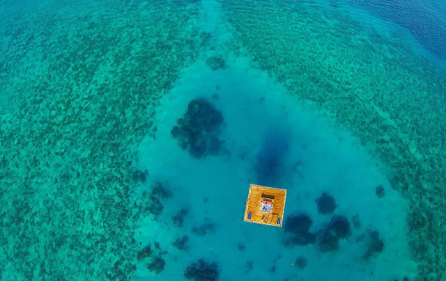 Íme, a világ első víz alatti hotelszobája - fotók