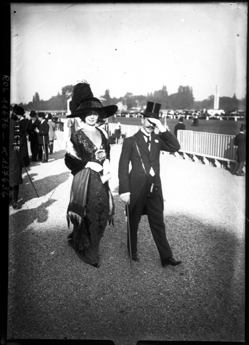 Ezek lehettek a világ első street style fotói - galéria