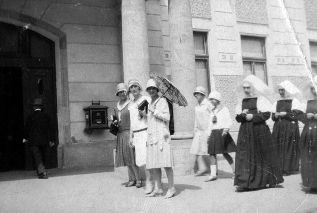 15 magyar utcaidivat-fotó a huszas évekből 15 magyar utcaidivat-fotó a huszas évekből