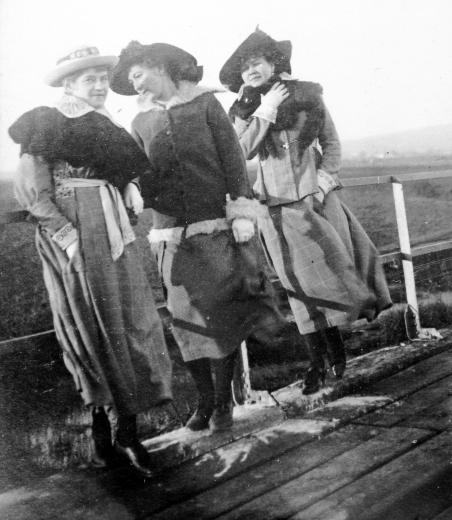 15 magyar utcaidivat-fotó a huszas évekből 15 magyar utcaidivat-fotó a huszas évekből