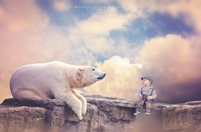 Elképesztő kalandokra küldi 10 hónapos kisfiát az anyuka 