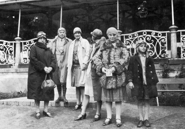 15 magyar utcaidivat-fotó a harmincas évekből 15 magyar utcaidivat-fotó a harmincas évekből