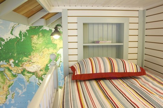 Szobátalakítás: sötét lyukból csodás fiúszoba