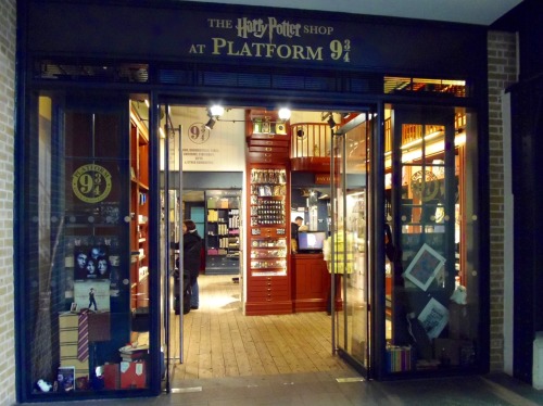 Különleges Harry Potter nyílt a londoni vonatállomáson