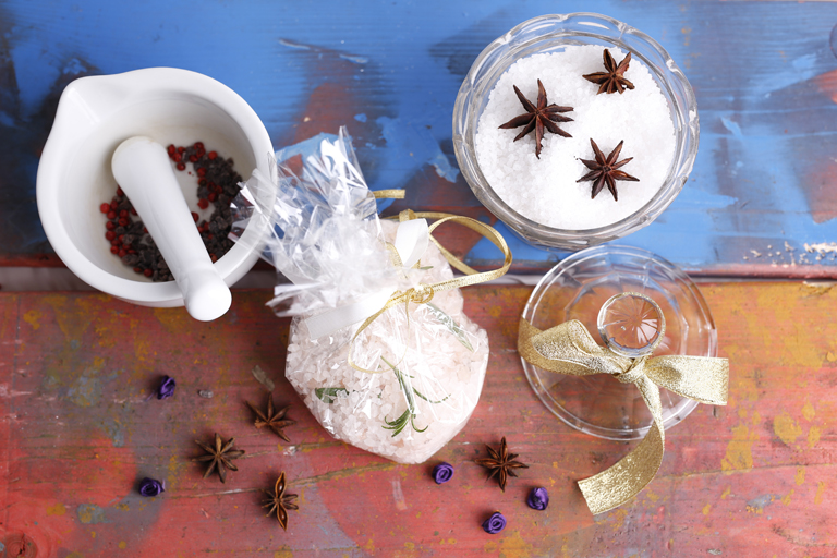 Fekete só, rózsaszín só, kristálysó: mire jók ezek? Fekete só, rózsaszín só, kristálysó: mire jók ezek?