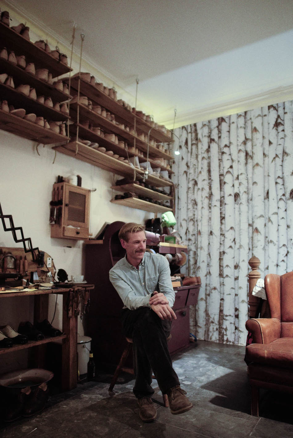 Így készülnek a legdrágább cipők - fotók