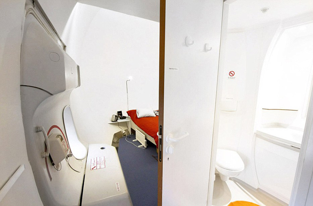 Repülőgépen alhatsz, anélkül, hogy felszállnál