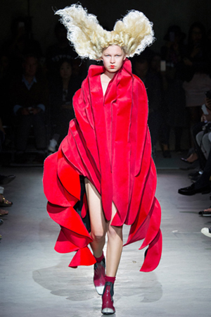 A 10 legbizarrabb kreáció az idei divathetekről