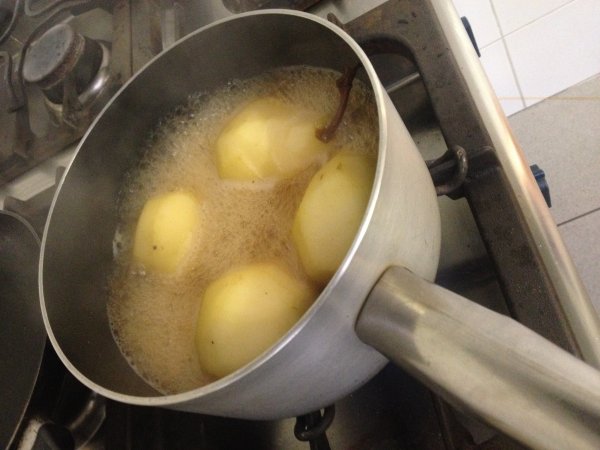 Bundás kóla és ketreces körte