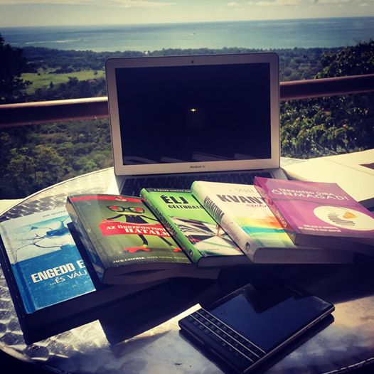 Gigantikus bölcsességgel támad Berki Krisztián Gigantikus bölcsességgel támad Berki Krisztián