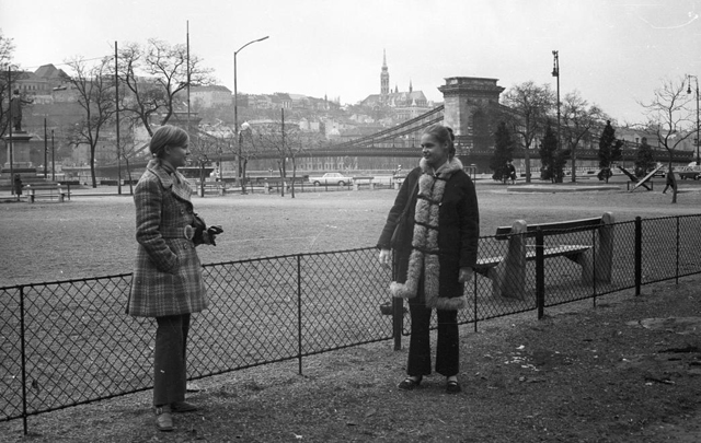12 magyar utcaidivat-fotó a hetvenes évekből