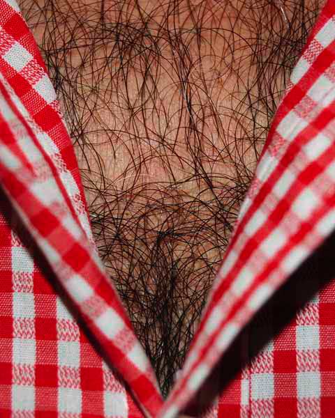 Nincs szebb a férfi mellkasszőrnél