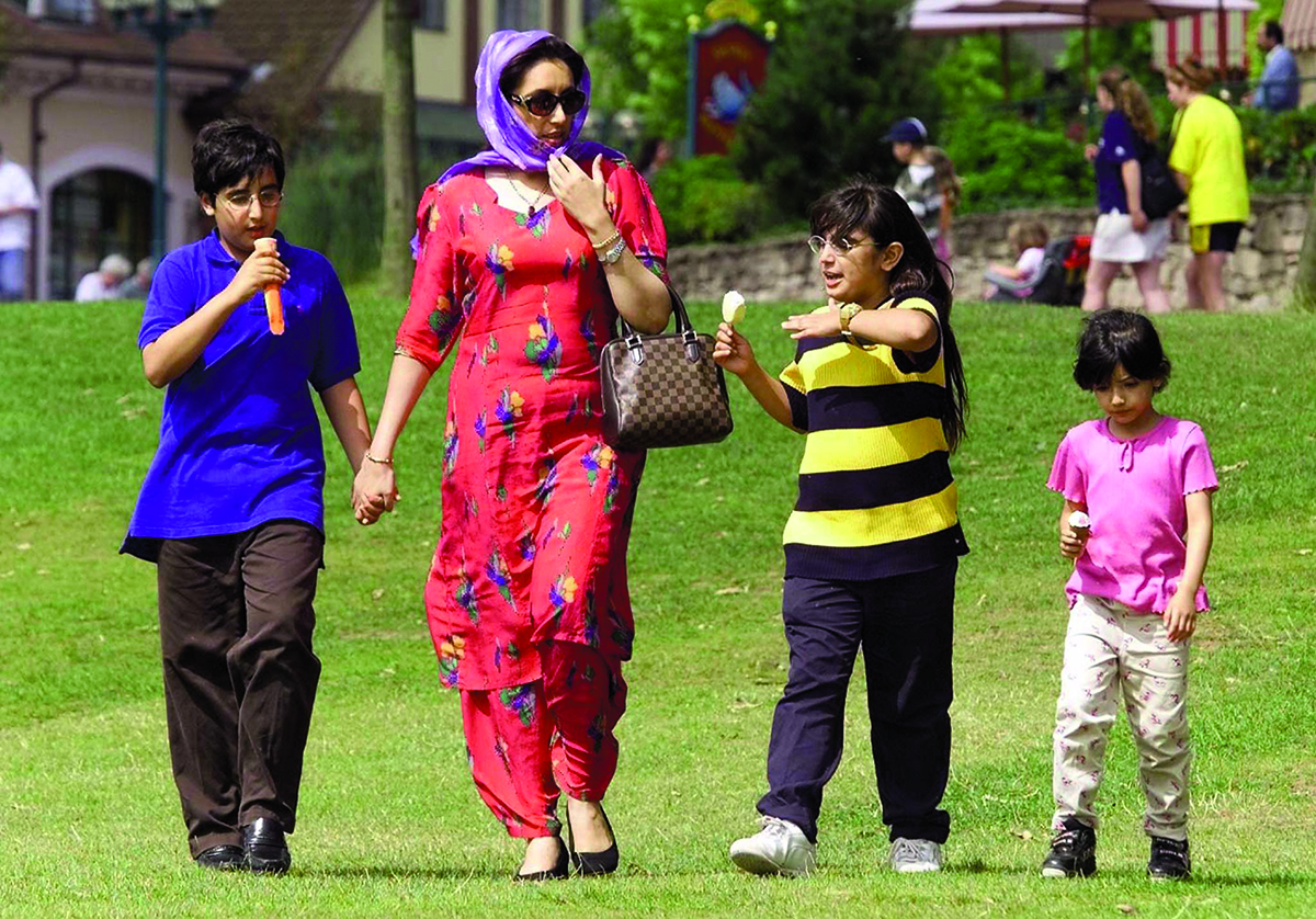 A muszlim világ első női miniszterelnöke : Benazír Bhutto A muszlim világ első női miniszterelnöke : Benazír Bhutto