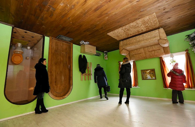 Sétálj egyet a plafonon!