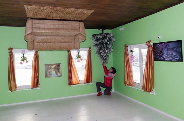 Sétálj egyet a plafonon!