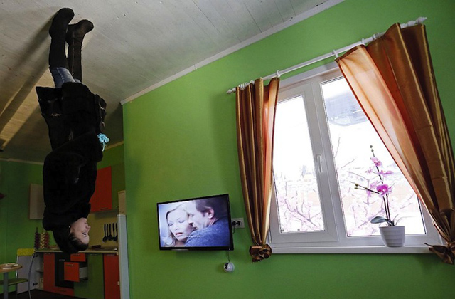 Sétálj egyet a plafonon!