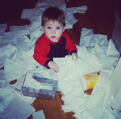 Vicces fotók: amikor pici gyerekek nagyon nagy rendetlenséget csinálnak