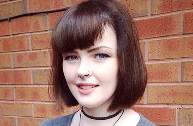 Napi 22 órát alszik egy lány