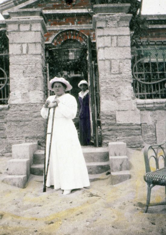 Ritka képek a Romanovok boldog végnapjairól